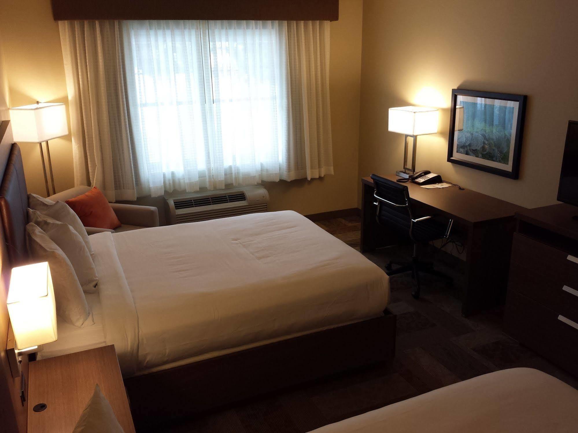 Belfast Harbor Inn Екстериор снимка